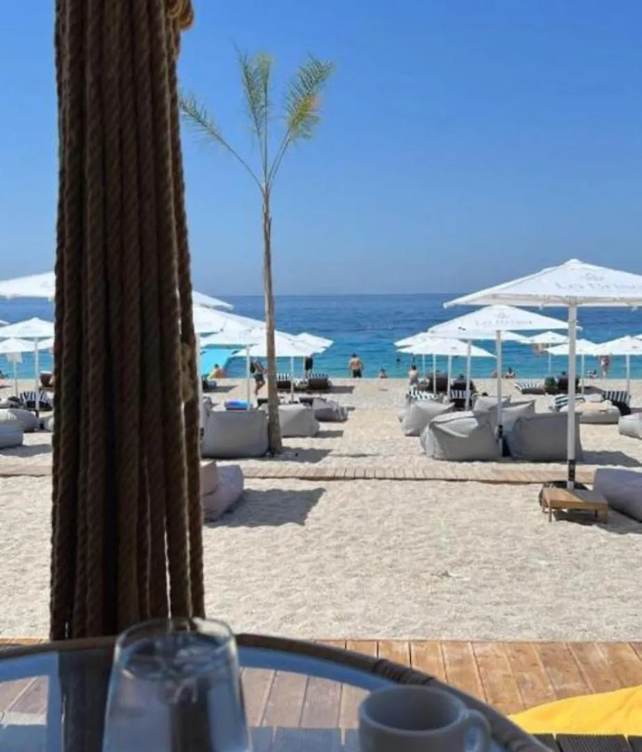 Giorgio'S Apartmant On The Sea Durres Apartment