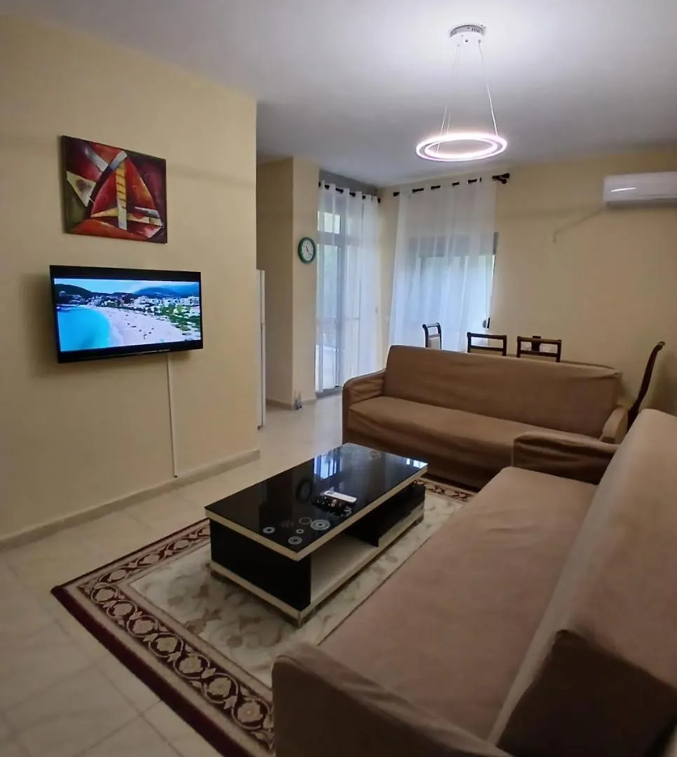 Giorgio'S Apartmant On The Sea Durres 0*,
